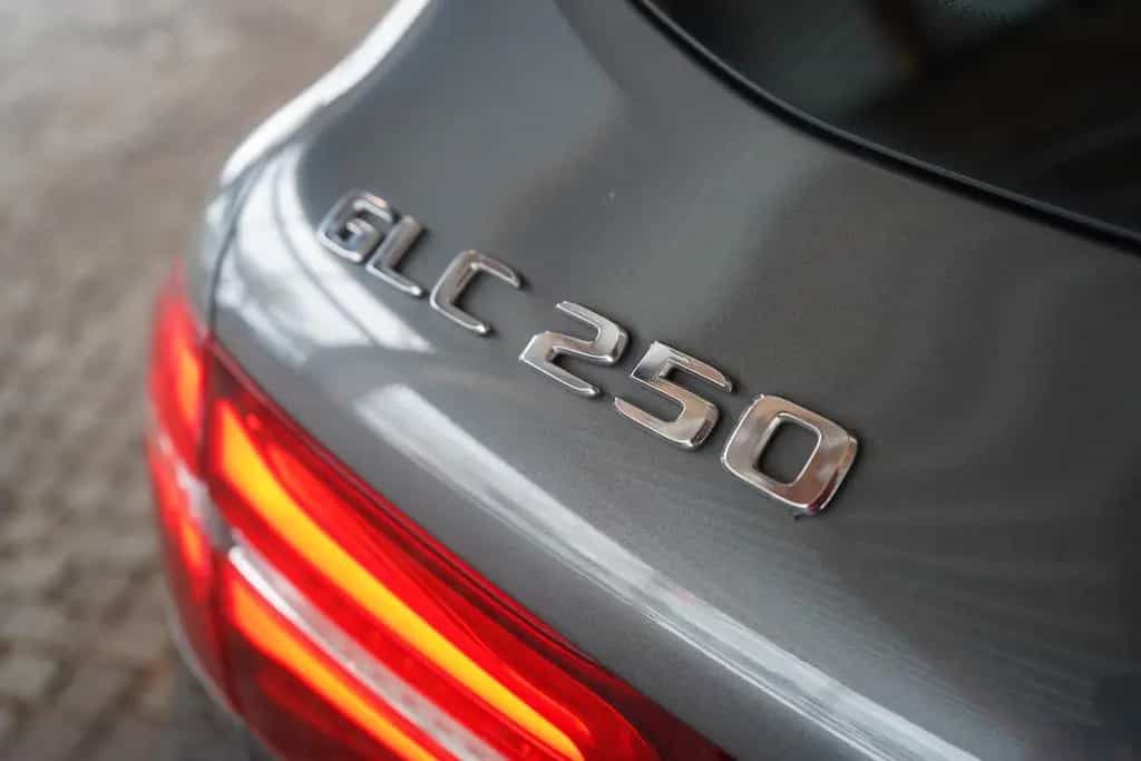 Mercedes-Benz GLC-Class 250 4Matic Standard LED Totwinkel Alcantara 09/2018-photo-32