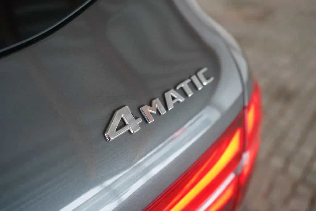 Mercedes-Benz GLC-Class 250 4Matic Standard LED Totwinkel Alcantara 09/2018-photo-33