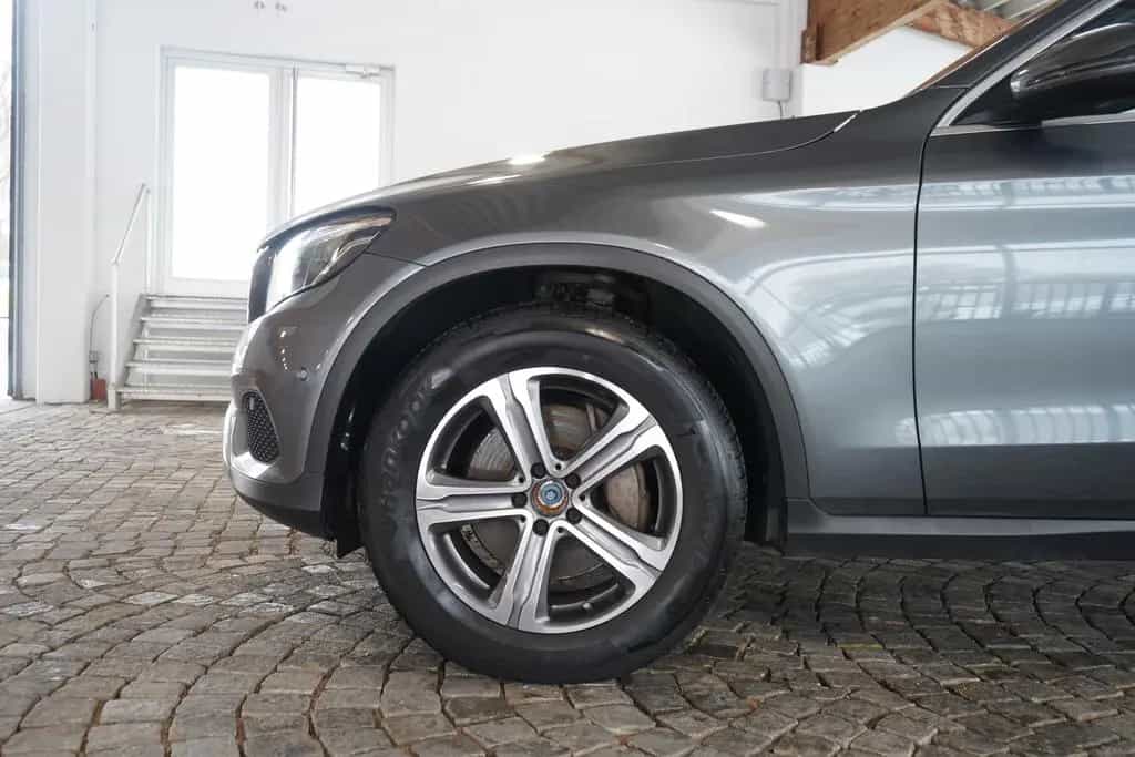 Mercedes-Benz GLC-Class 250 4Matic Standard LED Totwinkel Alcantara 09/2018-photo-8