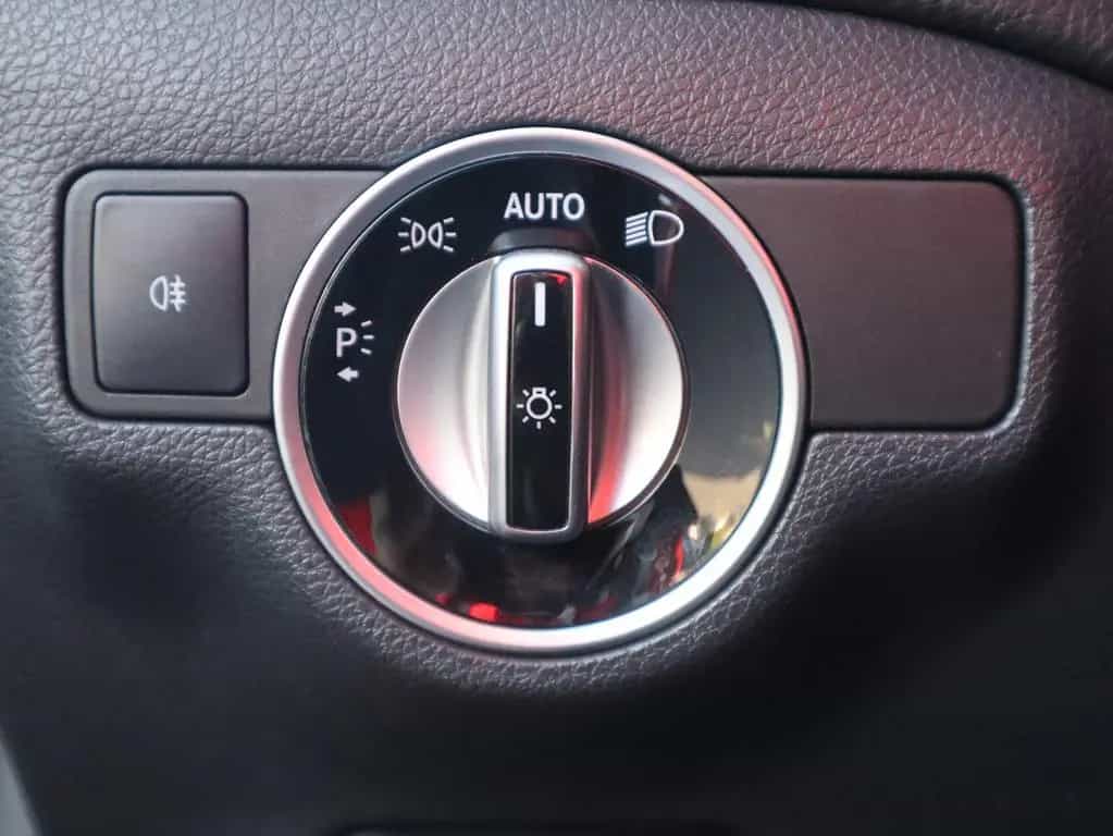 Mercedes-Benz CLA-Class 200 Shooting Brake Urban LED Navi Tempomat 01/2019-photo-27