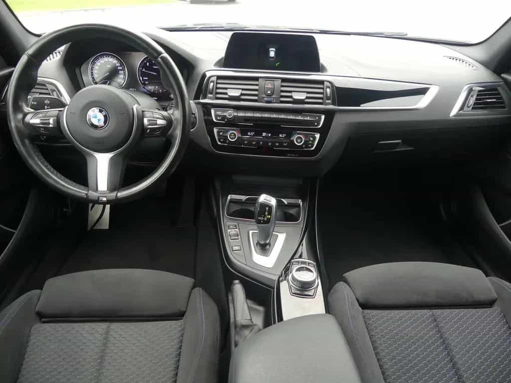 BMW 1 Series 09/2017-photo-14