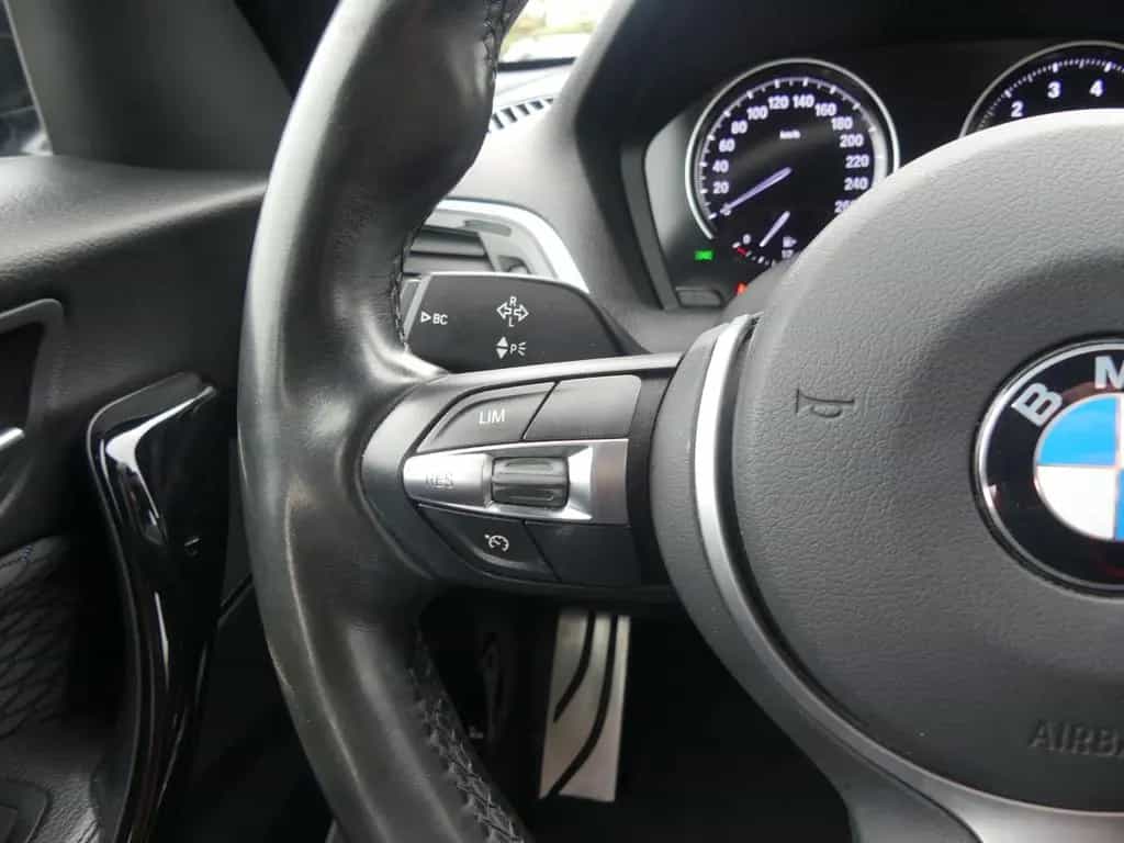 BMW 1 Series 09/2017-photo-17
