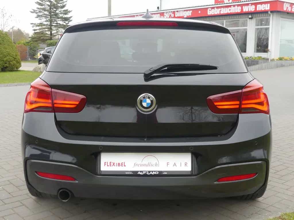 BMW 1 Series 09/2017-photo-3