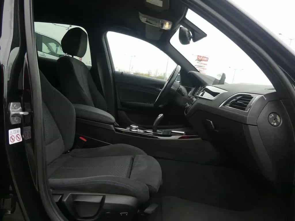 BMW 1 Series 09/2017-photo-35