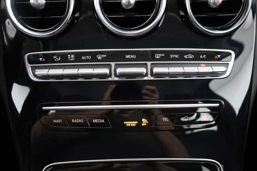 Mercedes-Benz C-Class T-Modell Aut. LED Navi Kamera AHK DAB 07/2019-photo-12