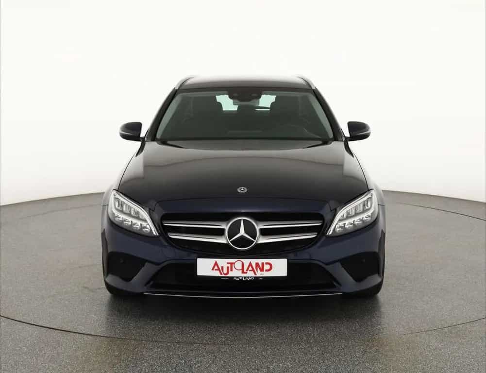 Mercedes-Benz C-Class T-Modell Aut. LED Navi Kamera AHK DAB 07/2019-photo-8