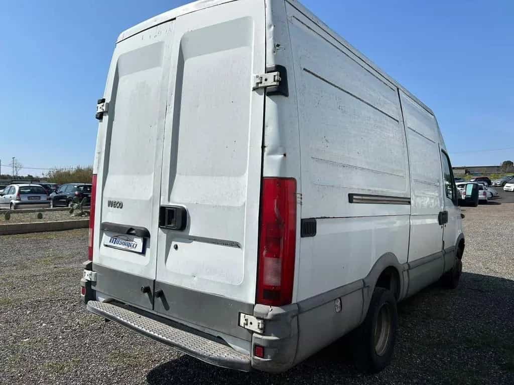 Iveco Daily 35S14VP 2.3 Hpi TDI PL-TA Furg. 09/2005-photo-2