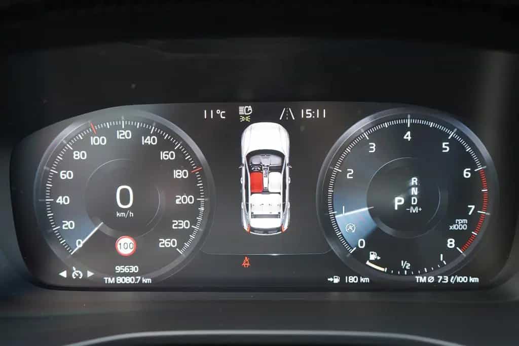 Volvo XC40 1.5 Momentum Pro 2WD 11/2020-photo-25
