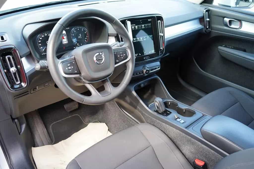 Volvo XC40 1.5 Momentum Pro 2WD 11/2020-photo-7