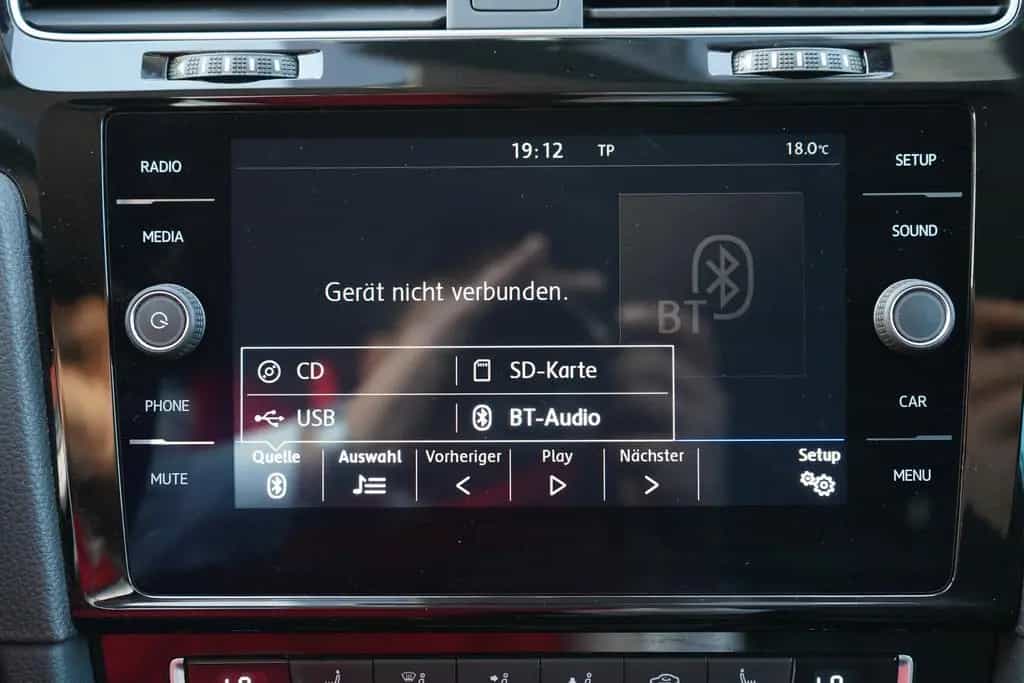Volkswagen Golf VII 1.0 IQ Drive ACC Totwinkel Sitzheizung 06/2019-photo-13