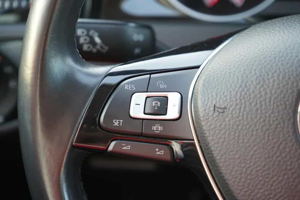 Volkswagen Golf VII 1.0 IQ Drive ACC Totwinkel Sitzheizung 06/2019-photo-21
