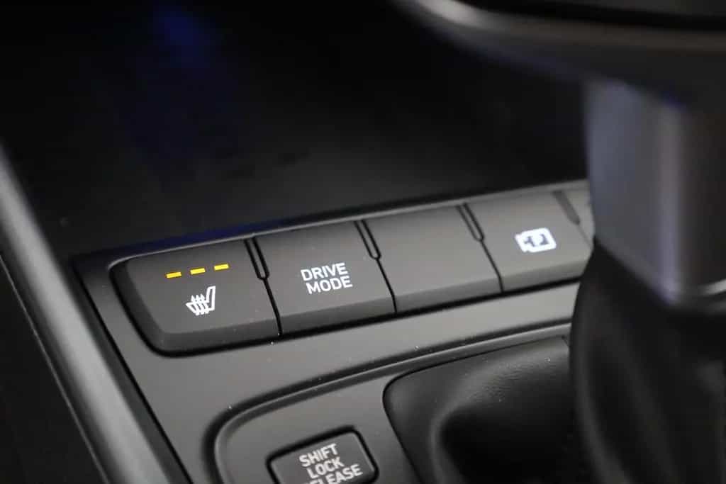 Hyundai BAYON 1.0T-GDI Aut. LED ACC Navi Kamera 12/2025-photo-13