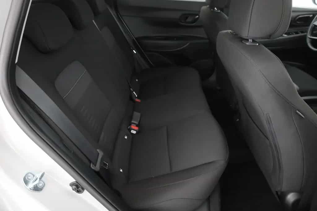 Hyundai BAYON 1.0T-GDI Aut. LED ACC Navi Kamera 12/2025-photo-25