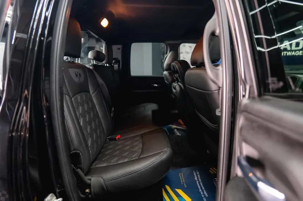 Dodge RAM 5.7 V8 HEMI 4x4 OFFROAD Night-Paket LONG 19% 07/2021-photo-21