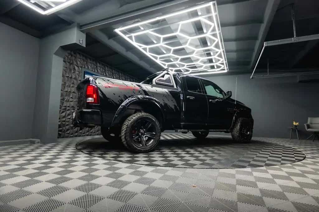 Dodge RAM 5.7 V8 HEMI 4x4 OFFROAD Night-Paket LONG 19% 07/2021-photo-31