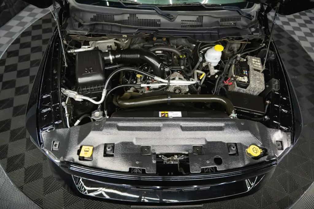 Dodge RAM 5.7 V8 HEMI 4x4 OFFROAD Night-Paket LONG 19% 07/2021-photo-33
