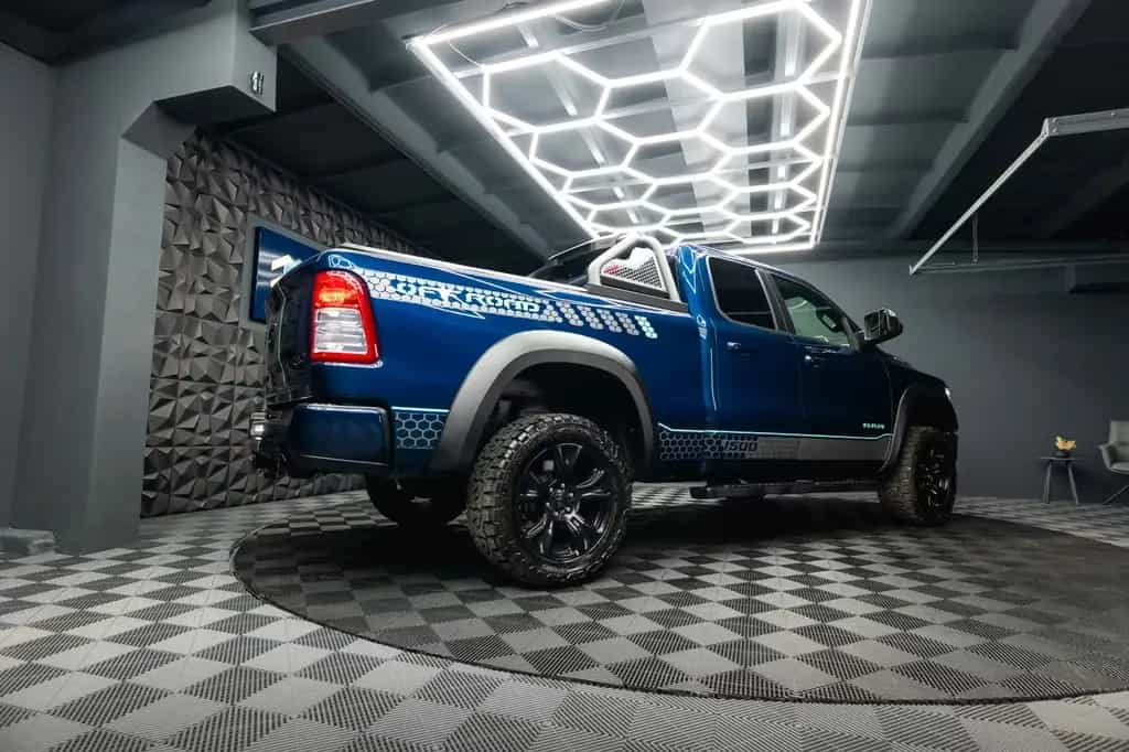 Dodge RAM 5.7 V8 HEMI 4x4 BLUE EDITION Offroad LONGBED 09/2022-photo-14