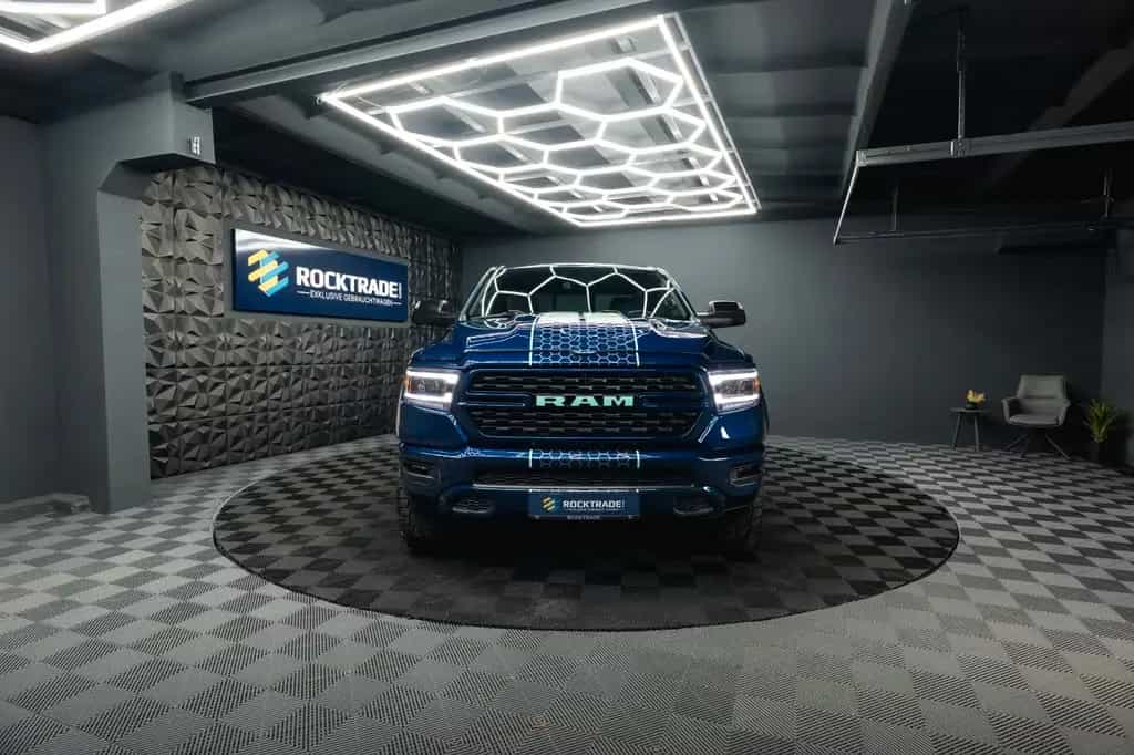 Dodge RAM 5.7 V8 HEMI 4x4 BLUE EDITION Offroad LONGBED 09/2022-photo-2