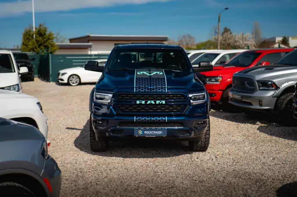 Dodge RAM 5.7 V8 HEMI 4x4 BLUE EDITION Offroad LONGBED 09/2022-photo-22