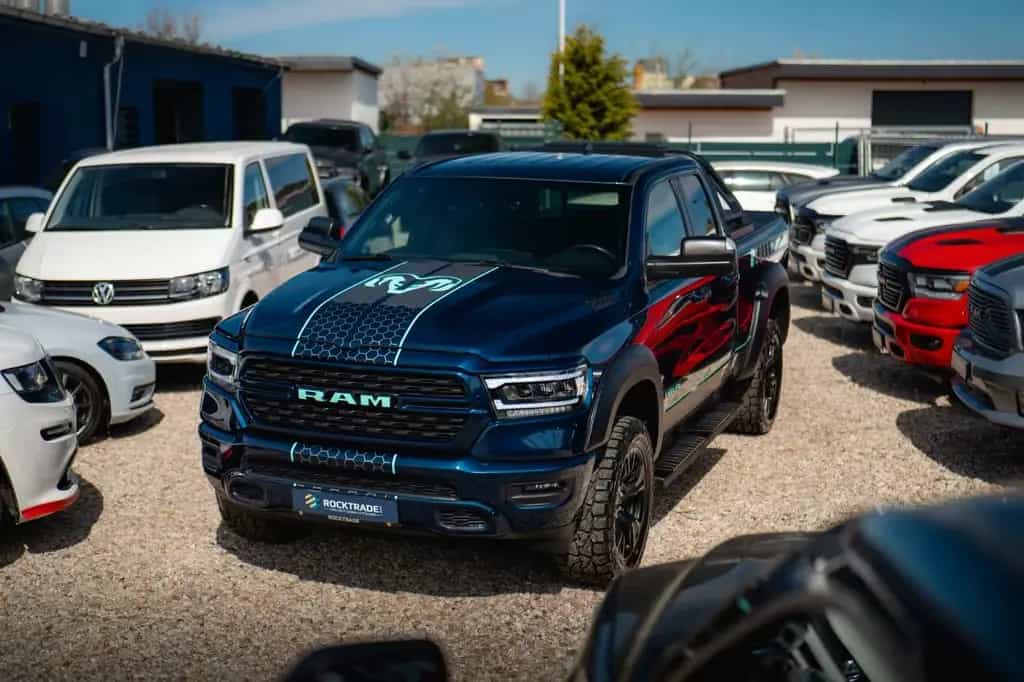 Dodge RAM 5.7 V8 HEMI 4x4 BLUE EDITION Offroad LONGBED 09/2022-photo-23