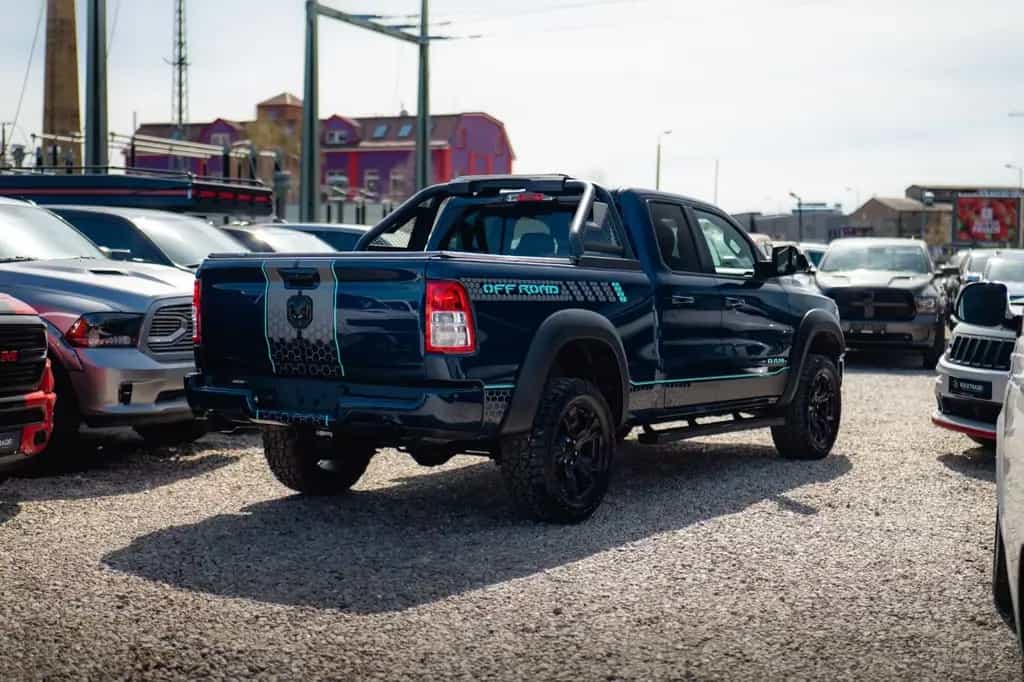 Dodge RAM 5.7 V8 HEMI 4x4 BLUE EDITION Offroad LONGBED 09/2022-photo-25