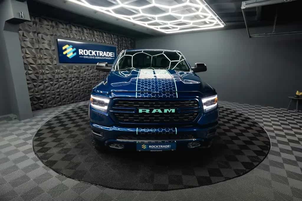 Dodge RAM 5.7 V8 HEMI 4x4 BLUE EDITION Offroad LONGBED 09/2022-photo-3