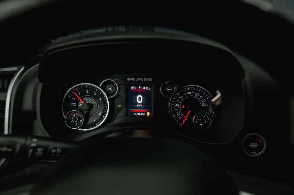 Dodge RAM 5.7 V8 HEMI 4x4 BLUE EDITION Offroad LONGBED 09/2022-photo-33