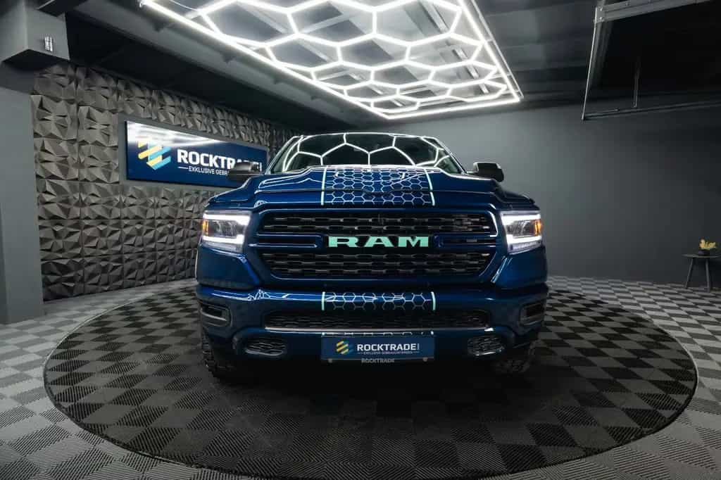 Dodge RAM 5.7 V8 HEMI 4x4 BLUE EDITION Offroad LONGBED 09/2022-photo-5