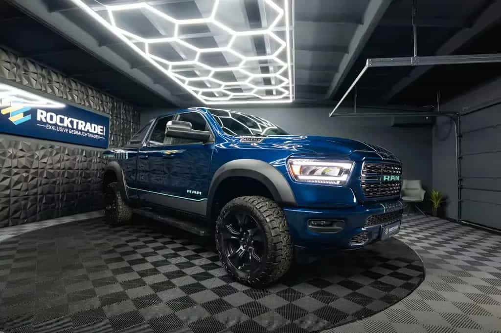 Dodge RAM 5.7 V8 HEMI 4x4 BLUE EDITION Offroad LONGBED 09/2022-photo-8