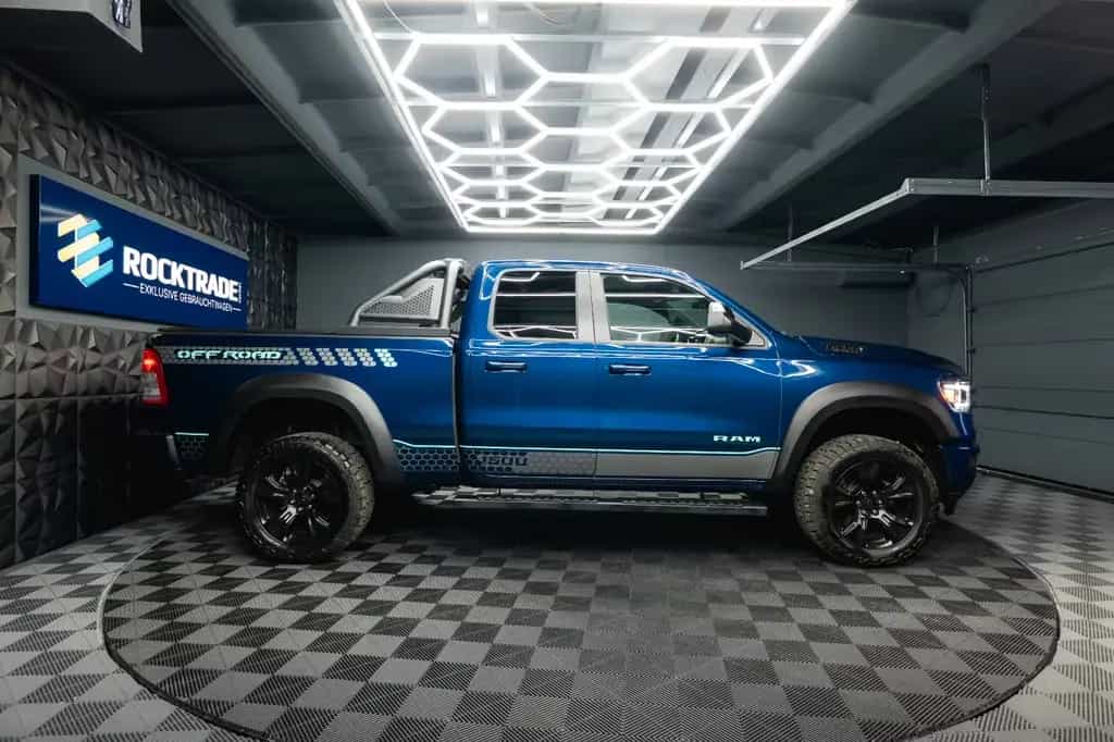 Dodge RAM 5.7 V8 HEMI 4x4 BLUE EDITION Offroad LONGBED 09/2022-photo-9