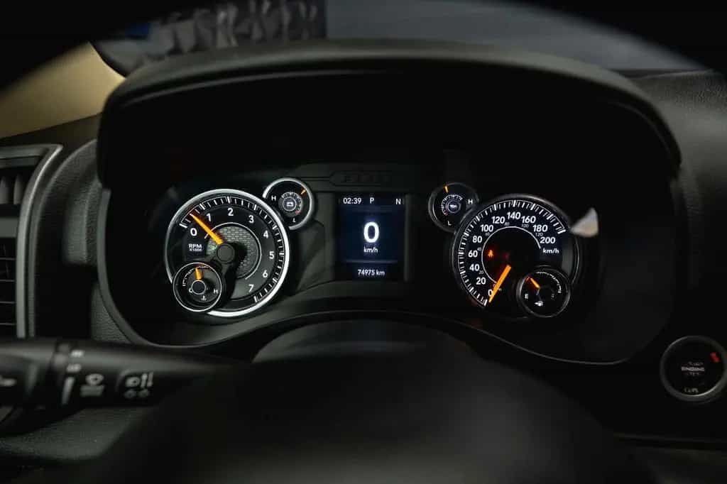 Dodge RAM 5.7 V8 HEMI 4x4 RED DEVIL LONGBED Offroad 07/2019-photo-32