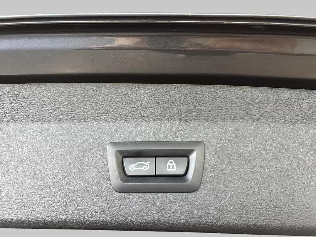 BMW X1 18d AHK RFK SHZ GRA LED Navi Soundsystem El. 07/2021-photo-15