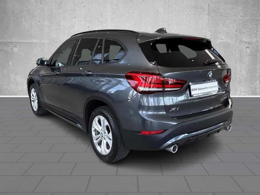 BMW X1 18d AHK RFK SHZ GRA LED Navi Soundsystem El. 07/2021-photo-4