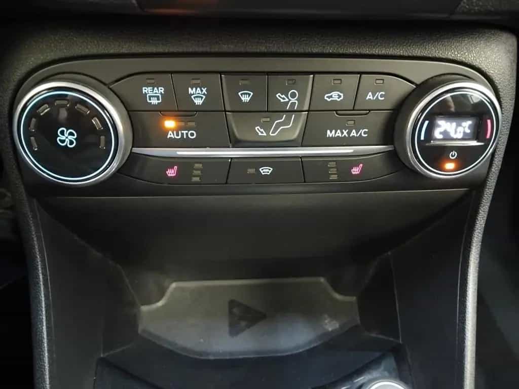 Ford Fiesta 1.0 EcoBoost Titanium 02/2018-photo-13