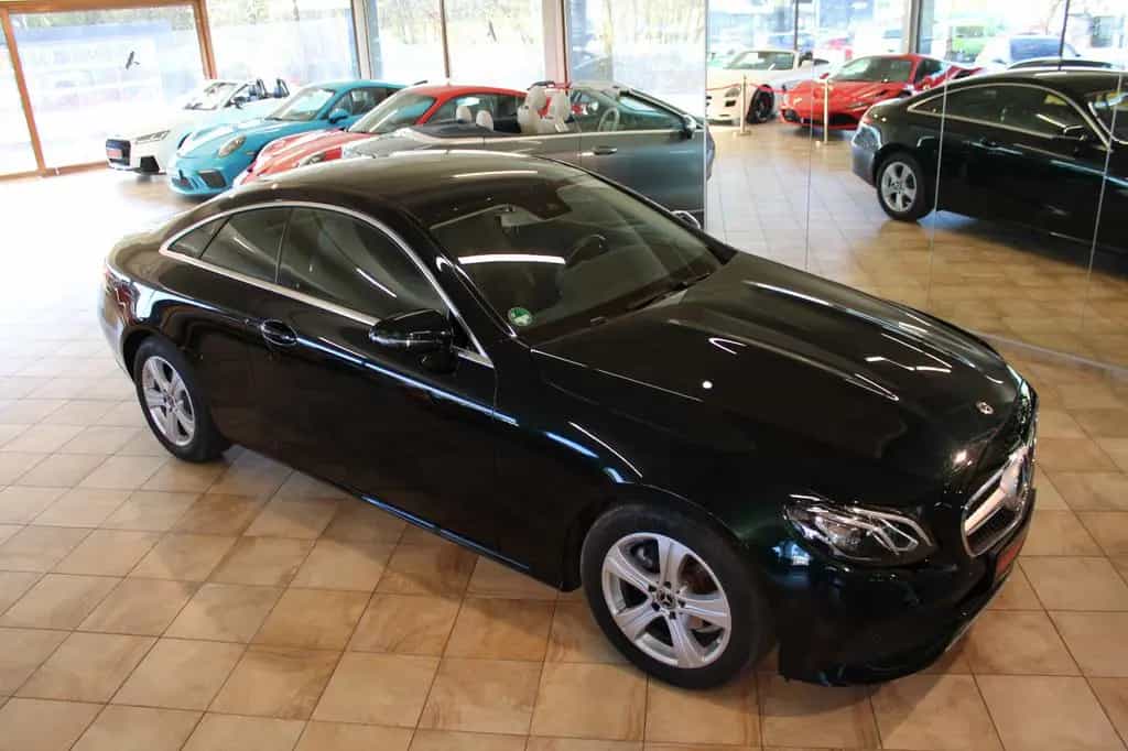 Mercedes-Benz E-Class 200 Coupe *Sonderlack+2. Hand+Top* 09/2017-photo-12