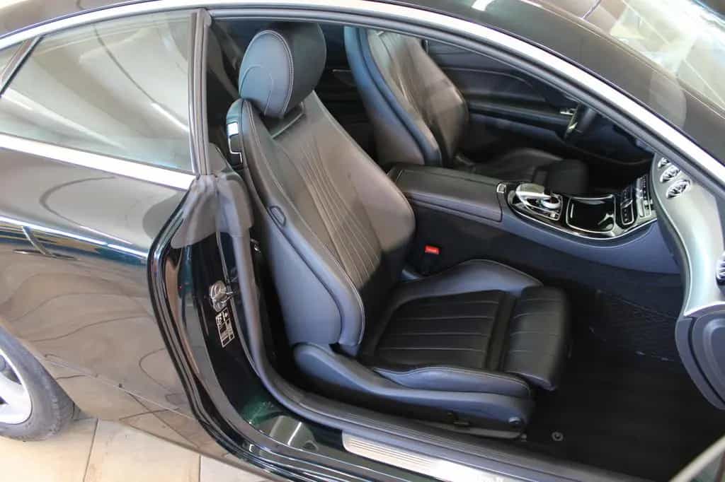 Mercedes-Benz E-Class 200 Coupe *Sonderlack+2. Hand+Top* 09/2017-photo-14