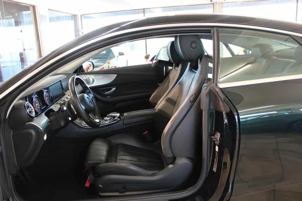 Mercedes-Benz E-Class 200 Coupe *Sonderlack+2. Hand+Top* 09/2017-photo-18
