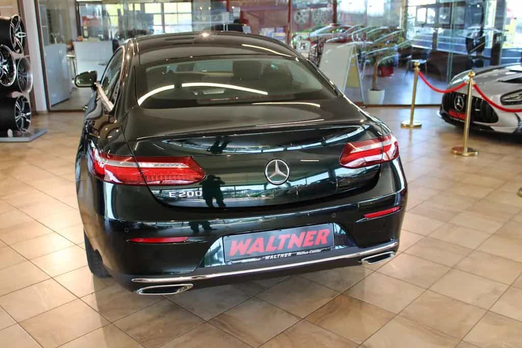 Mercedes-Benz E-Class 200 Coupe *Sonderlack+2. Hand+Top* 09/2017-photo-6