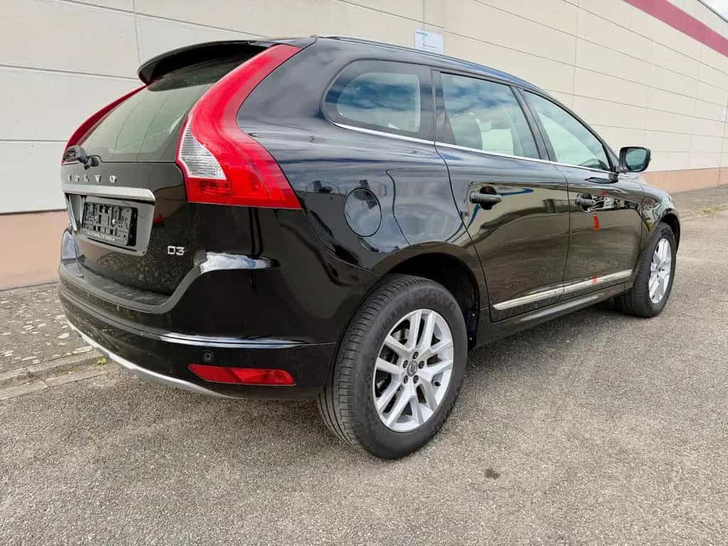 Volvo XC60 D3 Summum 03/2017-photo-3