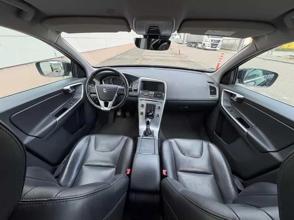 Volvo XC60 D3 Summum 03/2017-photo-6