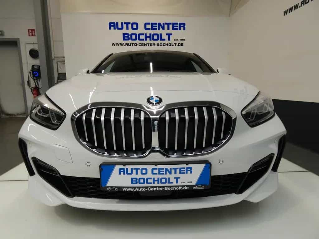 BMW 1 Series 118 i M Sport*Navi*Leder*Kamera*CarPlay* 10/2019-photo-0