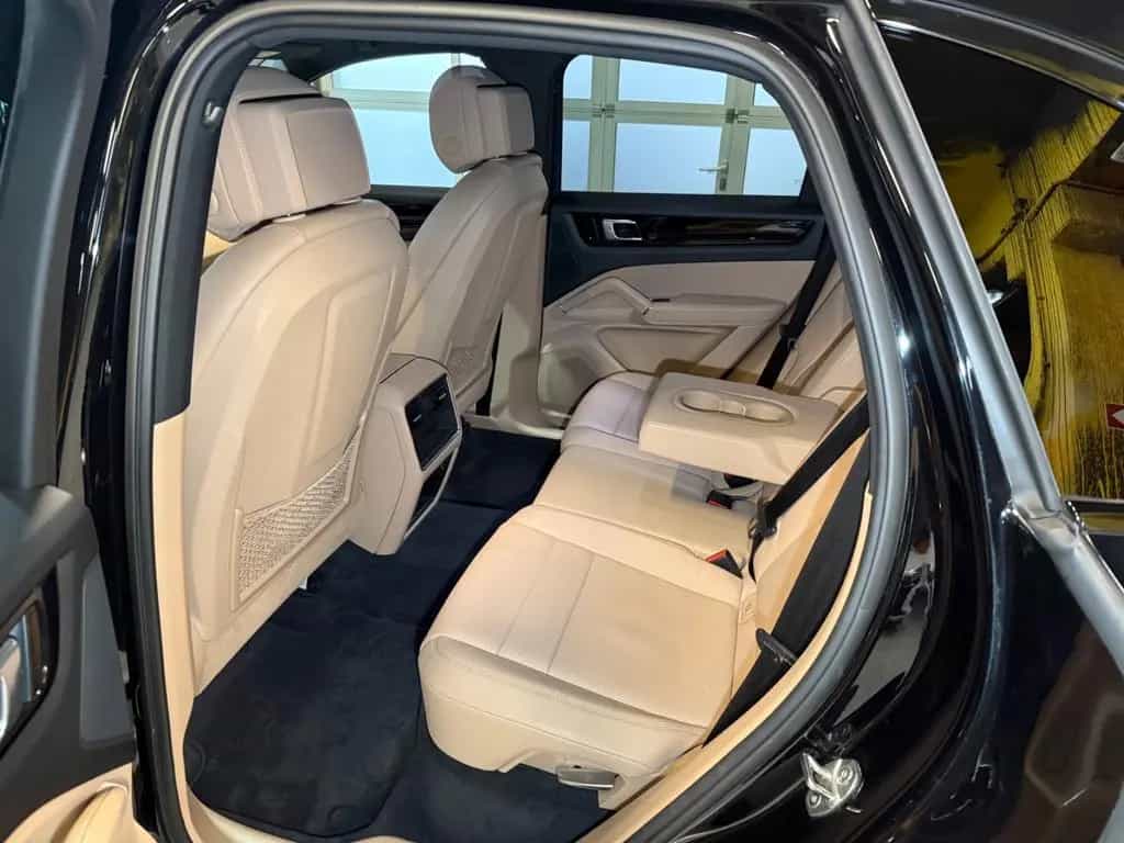 Porsche Cayenne SPORT DESIGN~LEDER~NAVI~LED~ ALU 22 "~ 07/2019-photo-14
