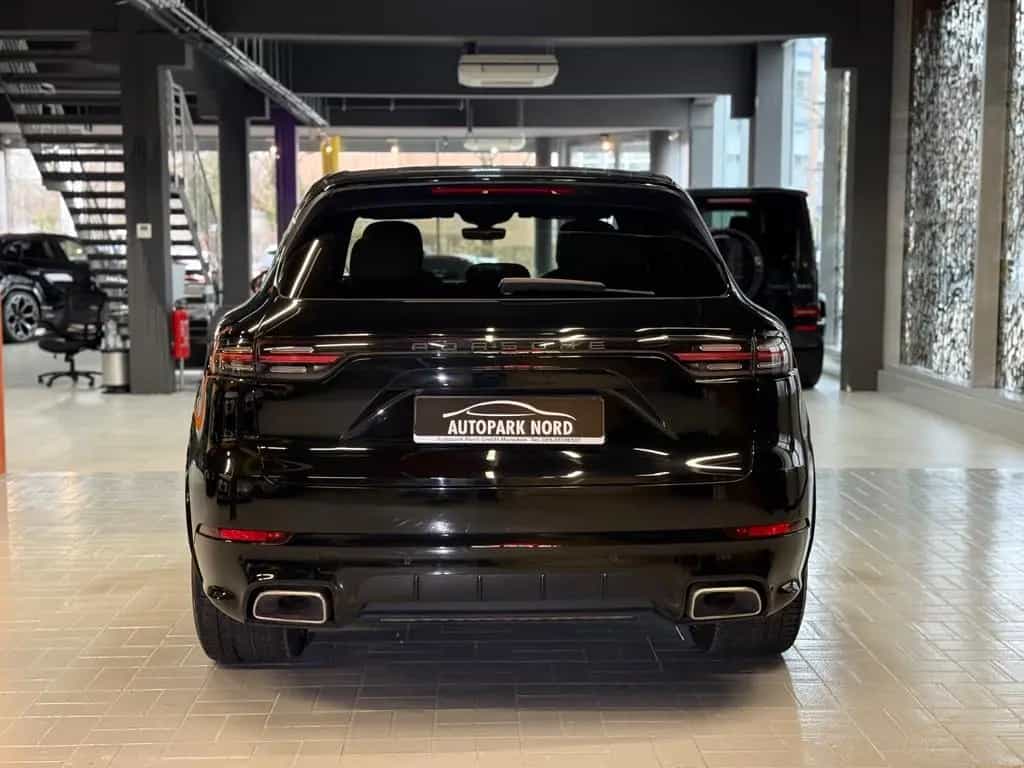 Porsche Cayenne SPORT DESIGN~LEDER~NAVI~LED~ ALU 22 "~ 07/2019-photo-5