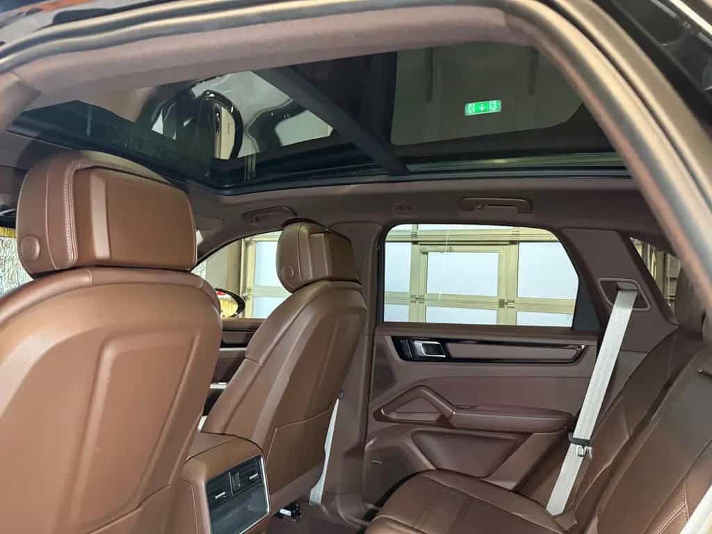 Porsche Cayenne S Platinum Edition~PANO~HEAD-UP~KAMERA 02/2023-photo-22