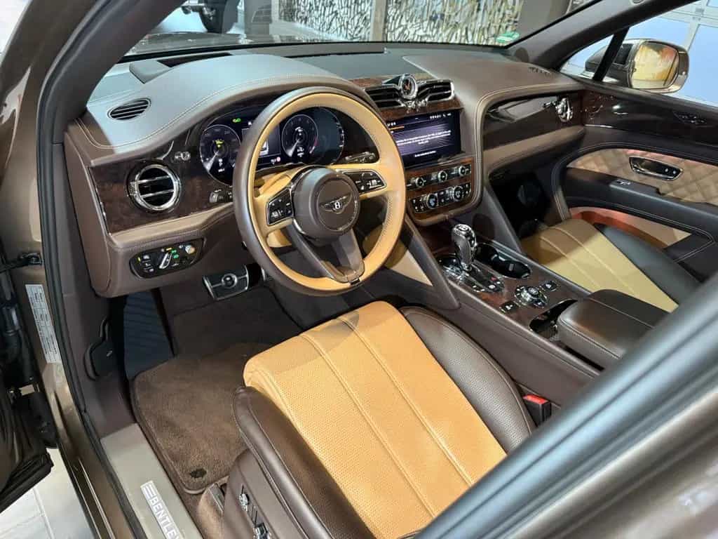 Bentley Bentayga 4.0 V8 4WD Aut.~NAIM~PANO~AKRAPOVIC~ 09/2020-photo-12