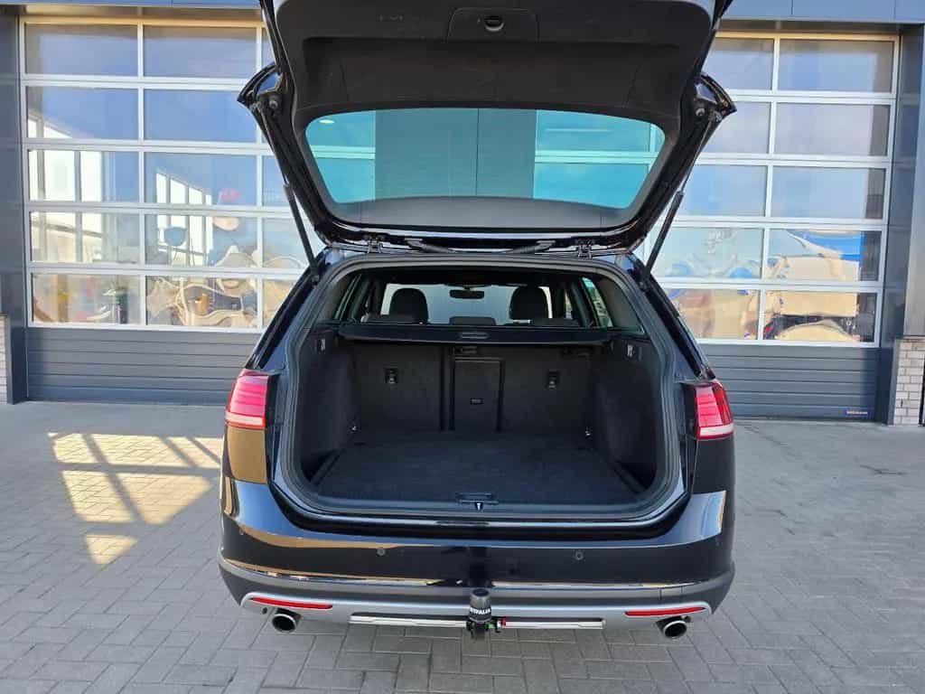 Volkswagen Golf VII Alltrack 4Motion TÜV Neu/AHK/Scheckh./ 09/2017-photo-28