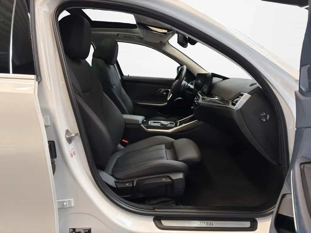 BMW 320 d Touring xDrive ACC AHK HiFi LRHZ STHZ PANO 11/2023-photo-11