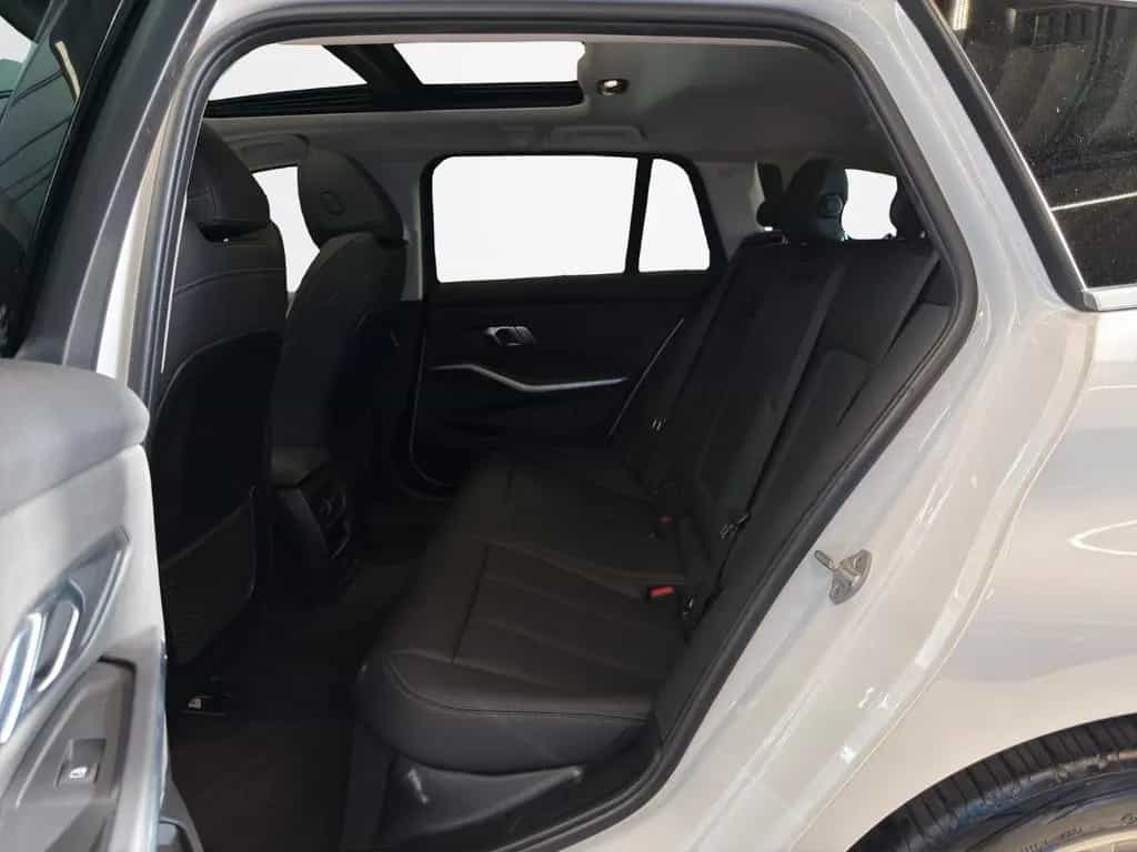 BMW 320 d Touring xDrive ACC AHK HiFi LRHZ STHZ PANO 11/2023-photo-12