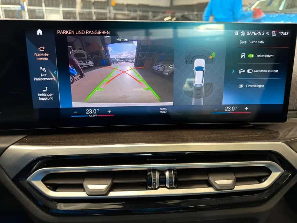 BMW 320 d Touring xDrive ACC AHK HiFi LRHZ STHZ PANO 11/2023-photo-17