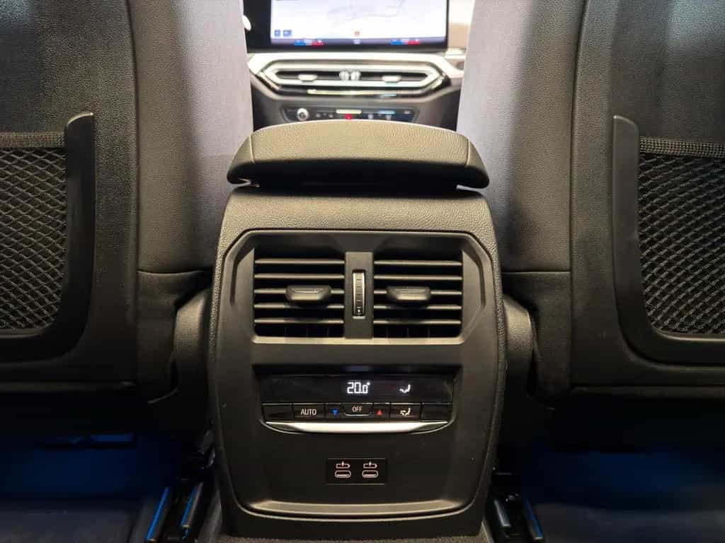 BMW 320 d Touring xDrive ACC AHK HiFi LRHZ STHZ PANO 11/2023-photo-26